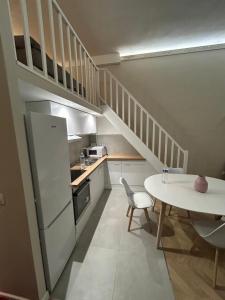 Sea Side, Modern, Nice Promenade