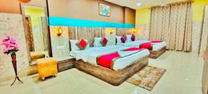 Hotel R S RESIDENCY