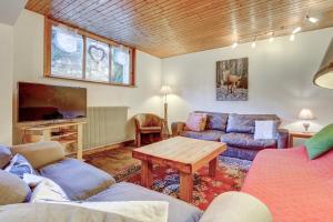 Appartements Spacious 4 Bedroom Apartment in Essert Romand : photos des chambres