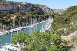 Maisons de vacances Grande Maison Familiale Premium Super Calme - Piscine - Jacuzzi - Salle de Jeux - Idealement Situee - Gd Jardin Sans aucun vis a vis : photos des chambres