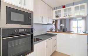 Lovely Apartment In Rota With Wifi