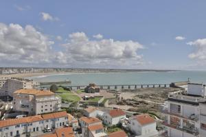 Fregates - Vue mer exceptionelle au 12eme etage