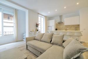 Apto Gran Capitán Center I - Parking