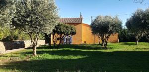 Maisons de vacances Villa Sainte Roseline -AC, Provencal Garden and BBQ : photos des chambres