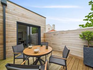 Maisons de vacances Jolie maison moderne - jacuzzi - terrasse pour 4 : photos des chambres