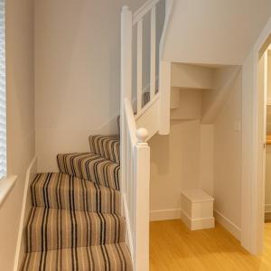 Elegant 2BD Townhouse in Thirsk: Cozy & Stylish