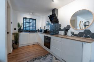 Ultra Modern Studio Apartment, in Central Exeter