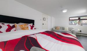 The Ruby Haven, Didsbury - 15mins to Manchester Airport - Opp The Christies NHS - Sleeps 5