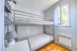 Maisons de vacances Maisonnette Botticelli - Ares : photos des chambres