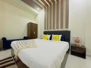 Home Escape 2BHK Casa Near Mahakal - City Centre