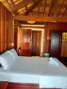 Cham Island Wooden Cabin
