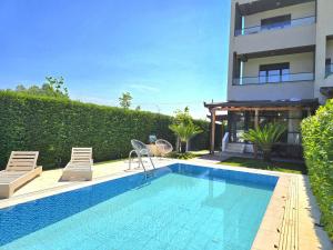 Sunny Beach Apartments with Swimming Pool - 247