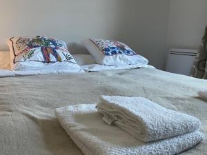 Villas Authentic renovated villa, pool, magnificent view : photos des chambres