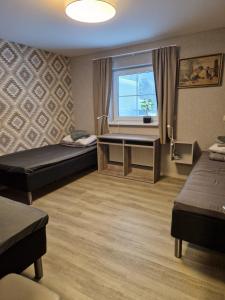 Fishermans house-rooms 1-8 persons near Storuman