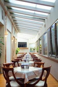 Elena Hotel