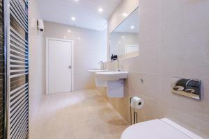 The White Swan Hotel by Richmond & Haven Room 106