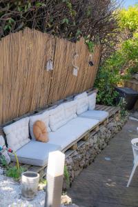 Villa - Piscine partagée dans résidence privée - Proche Cannes