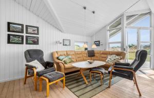 Amazing Home In Fanø With Wifi