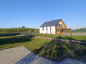 Trzy domki, nowe, sala bankietowa 82m2,