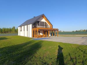 Trzy domki, nowe, sala bankietowa 82m2,