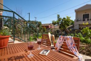 Katherine's apartment