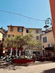 Appartements Appartement 2 pieces Residence avec Piscine : photos des chambres