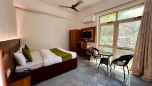 Yash House by JMD Group