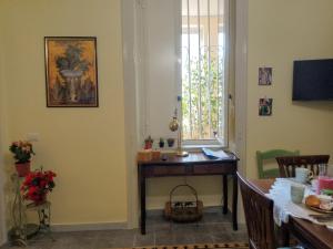 Bright 2-bedroom apartment near Napoli