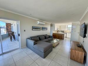 71 Sea Lodge Beachfront Apartment