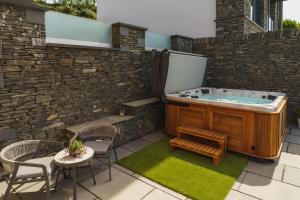 Midways, Stunning Retreat in the Heart of Bowness