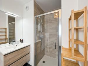 Appartements Escale Dinardaise - Balcon & Garage Prive - Plage : photos des chambres