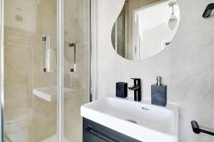 Ideal studio for 2 people - Marché des Batignolles