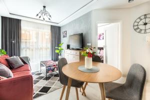 Apartament GB 4 z bezpłatnym parkingiem by Gingerbread Apartments