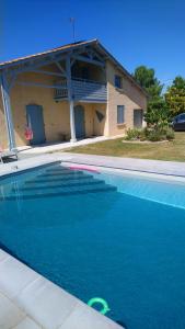 Sejours chez l'habitant Parentale Pradere avec piscine : photos des chambres
