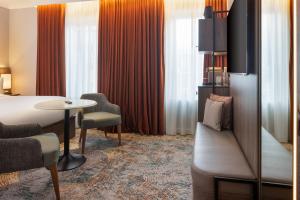 The Memoir Club, formerly Ambassadors Bloomsbury