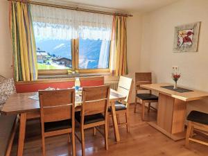 Apartment Alpenblick by Interhome