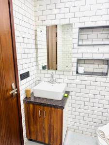 Fortune Home Service Apartment Studio, J-267 Saket