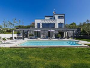 Holiday Home Villa Sonja by Interhome