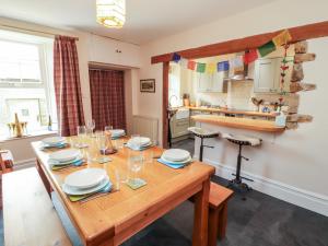 2 High Lane Terrace