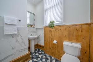 Casbah Coffee Club Suites