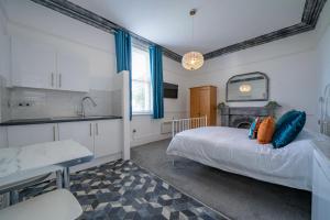 Casbah Coffee Club Suites