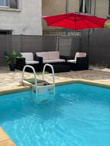 UNIQUE Appartement Zen et Détente DANS villa avec piscine TRÈS BIEN PLACÉ