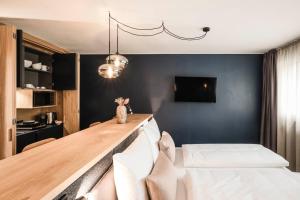 The Post Mountain Residence