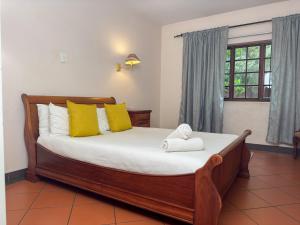 Park Gables Loftus Guest House