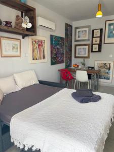 Vans 24~400 Meters to Beach