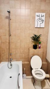 Room, in a shared Haven in the Heart of Sandton