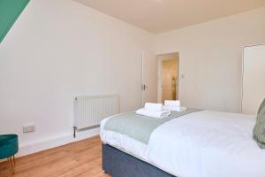 Elegant 3-Bed flat in Bayswater!