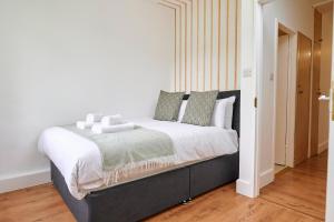 Elegant 3-Bed flat in Bayswater!