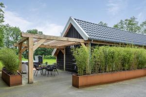 Luxurious nature stay in Friesland with jacuzzi