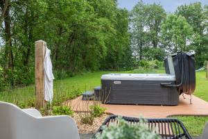 Luxurious nature stay in Friesland with jacuzzi